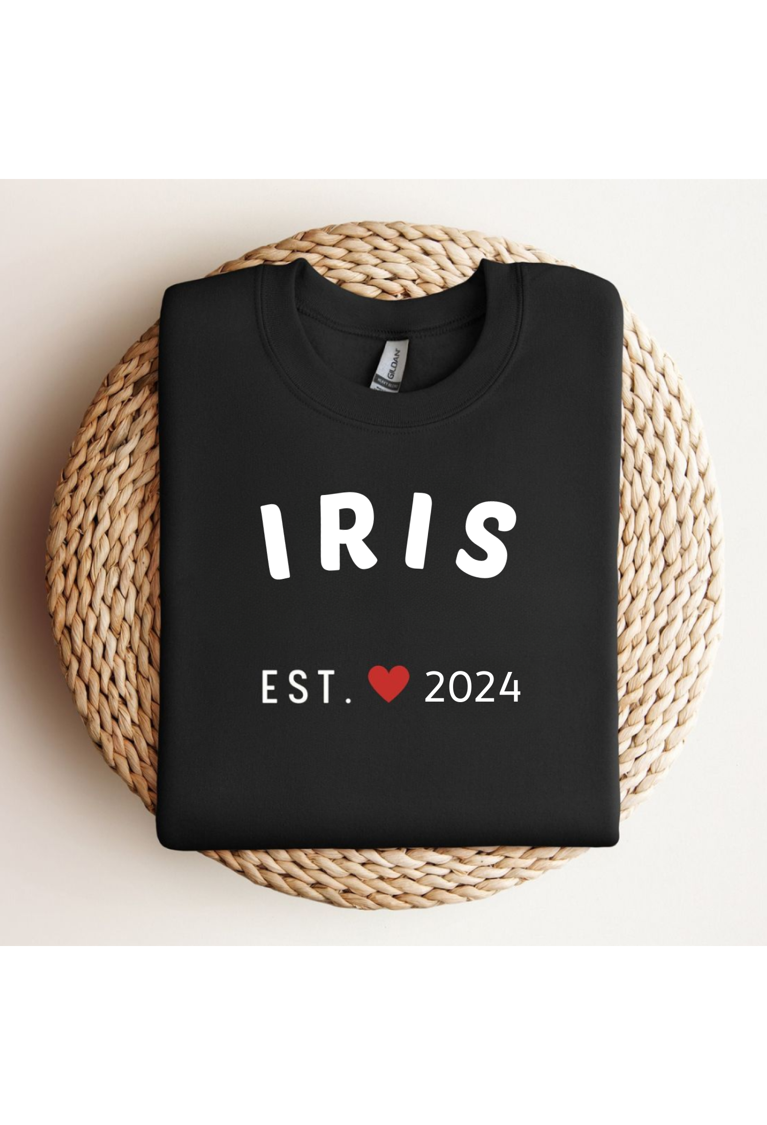 Personalisiertes Sweatshirt/T-Shirt mit besonderem Datum | "EST ❤️ Jahr" Design